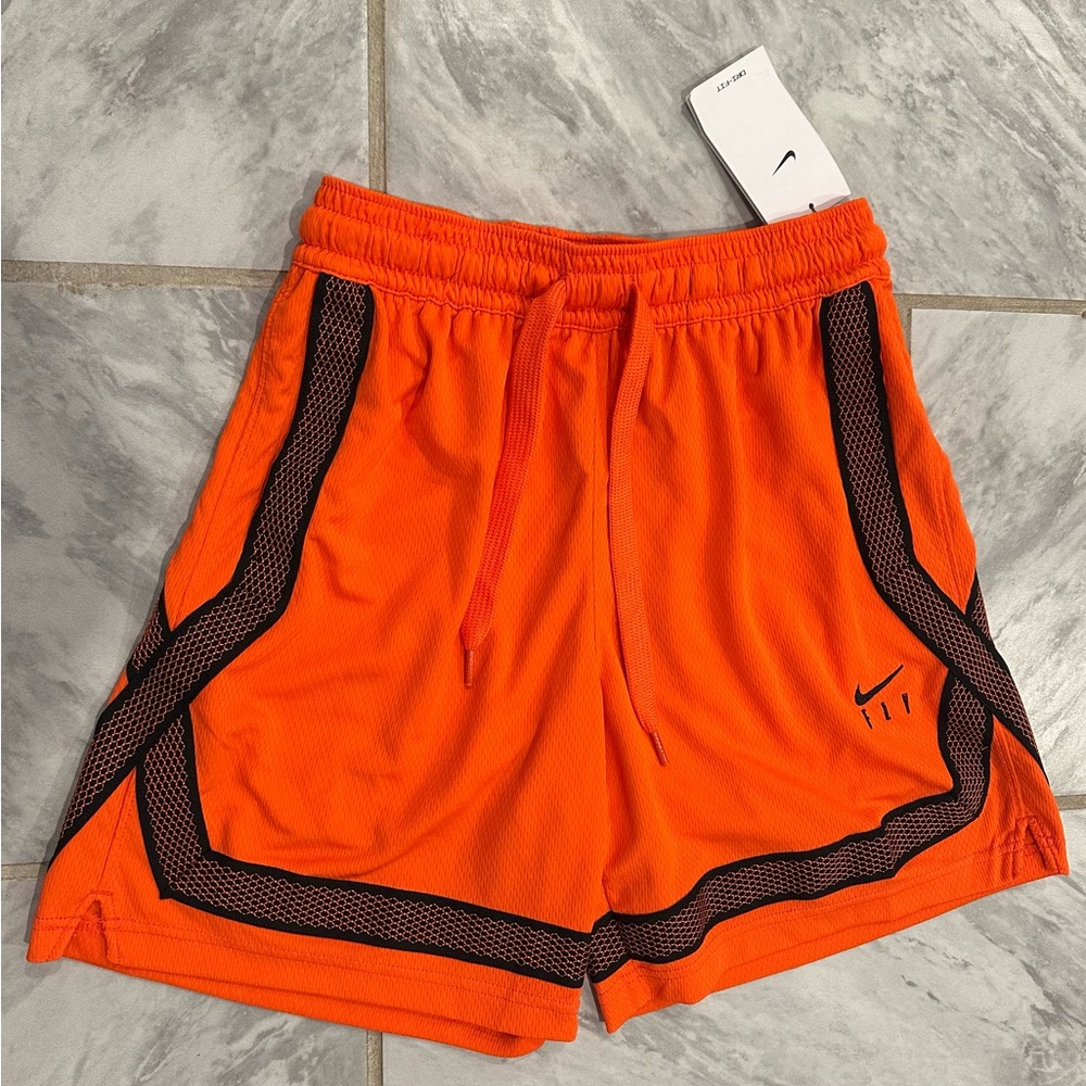 NWT Nike Women’s Standard Fit Orange Basketball Shorts Size XS (CK6599-891)